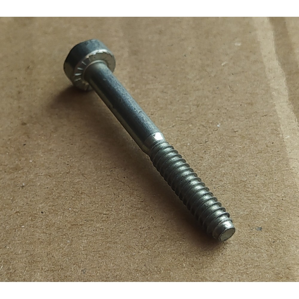 Śruba z łbem cylindrycznym IS-D5x45 9075-478-4190