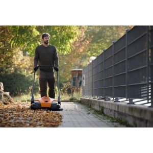 ZAMIATARKA STIHL KGA 770, BEZ AKUMULATORA I ŁADOWARKI