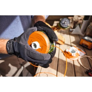 KOSA AKUMULATOROWA STIHL FSA 70 R, z akumulatorem AK 20 i ładowarką AL 101